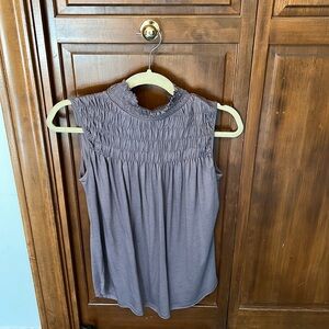 Pretty purple/grey top